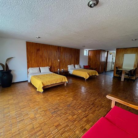 Suites Las Plazas Cuernavaca Bagian luar foto