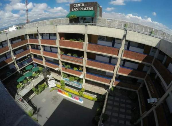 Suites Las Plazas Cuernavaca Bagian luar foto