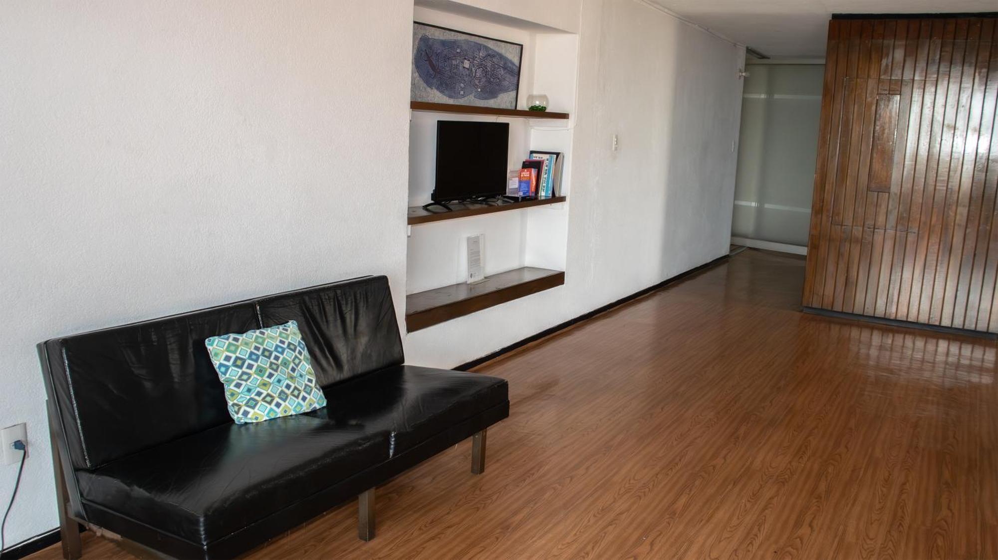Suites Las Plazas Cuernavaca Bagian luar foto